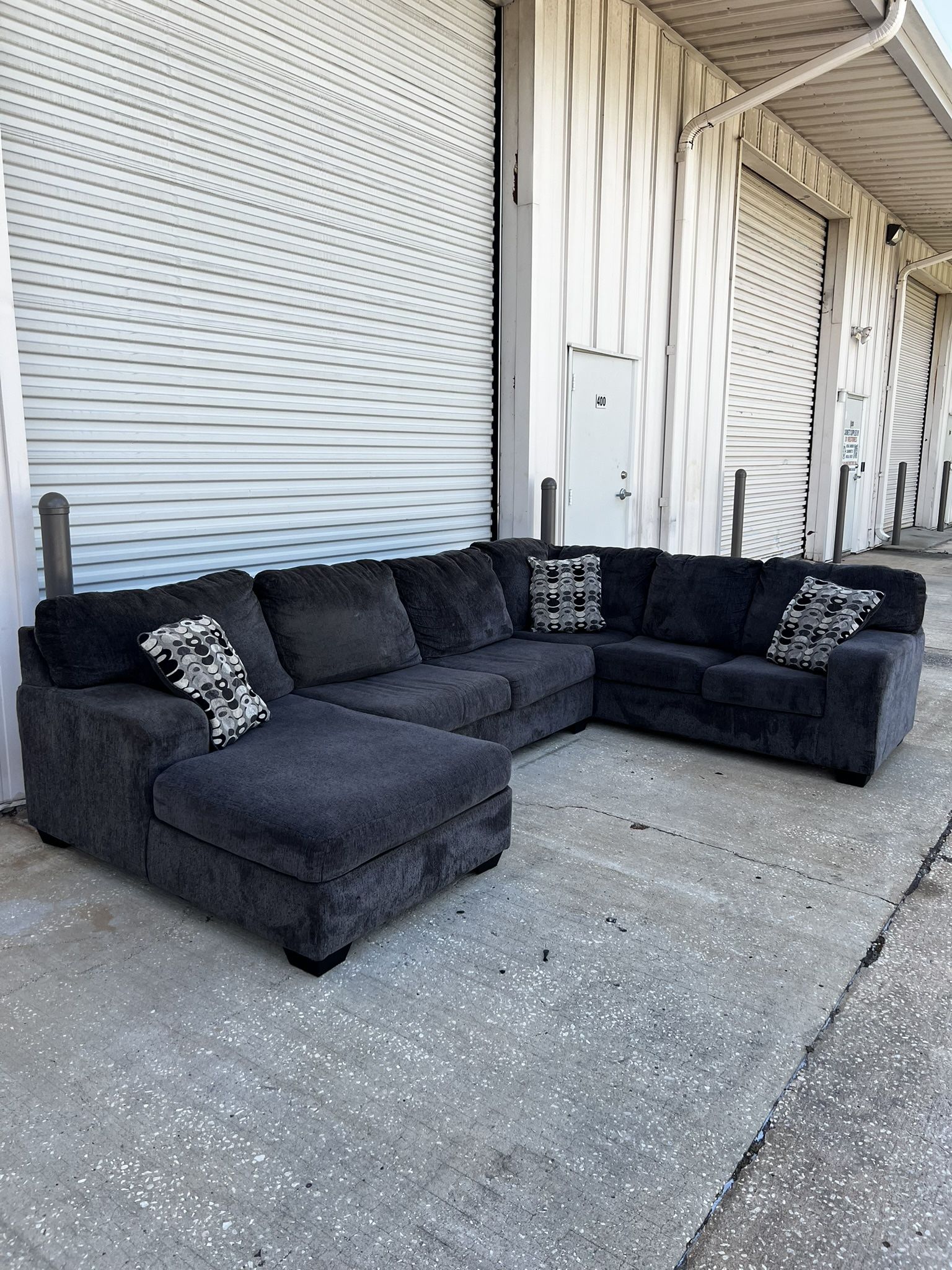 Gray 3-piece Sectional Couch