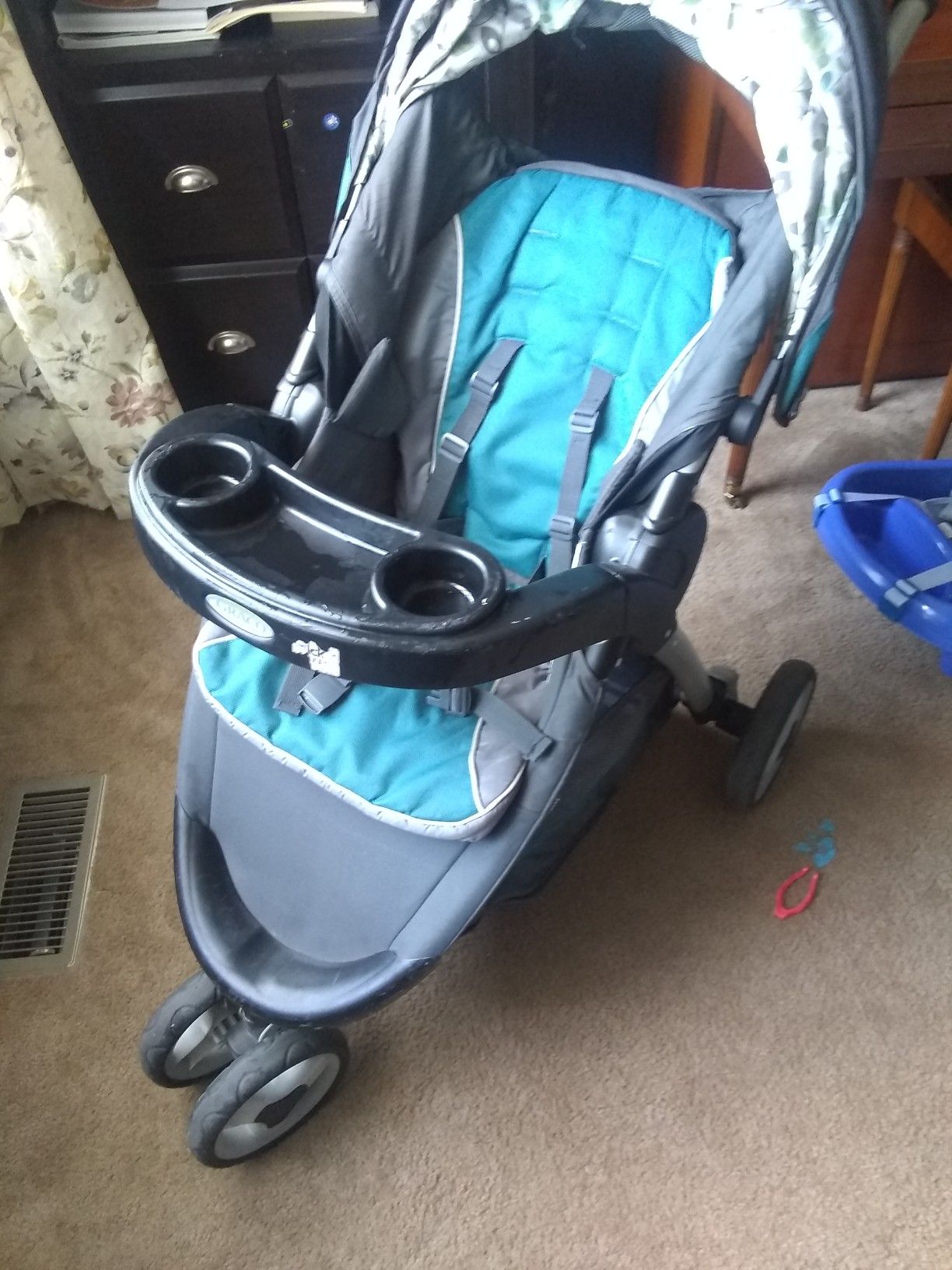 Graco Click connect stroller, car seat, 2 bases