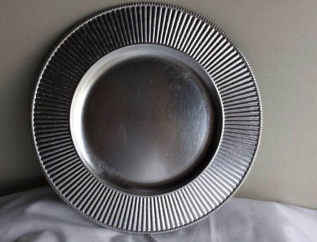 Brand new silver charger plates for weddings/holidays/events 35 pcs for $25