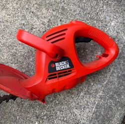 Black & Decker 17 inch electric hedge trimmer