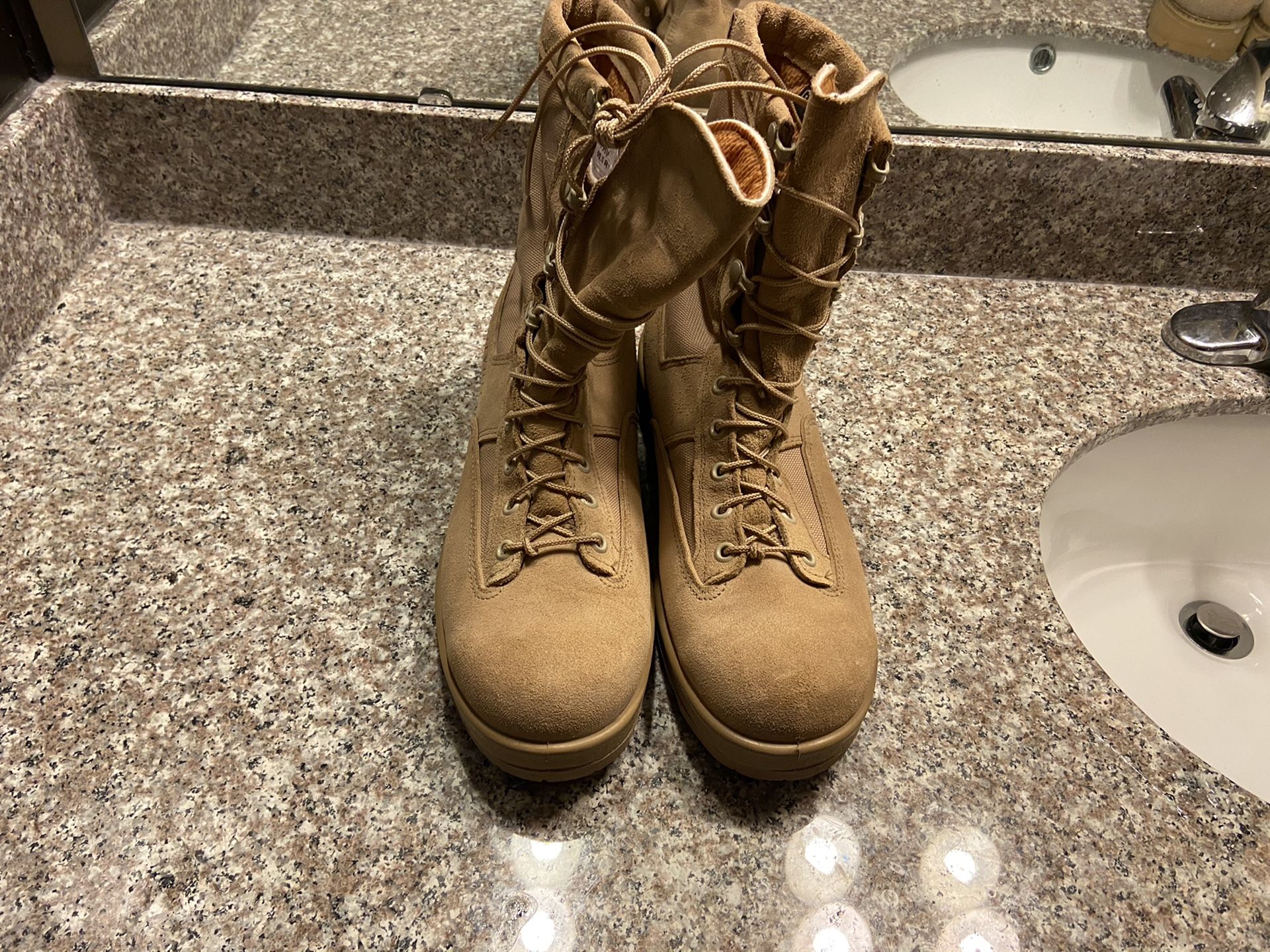 Size 9.5 military boots