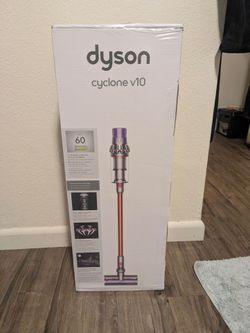 Dyson Cyclone v10 brand new in box