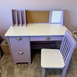 Kid desk