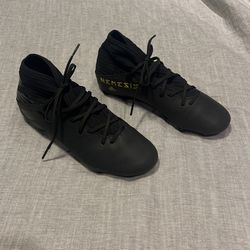 Adidas Soccer Cleats Size 6 1/2