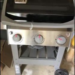 New unused Weber Grill( natural gas)