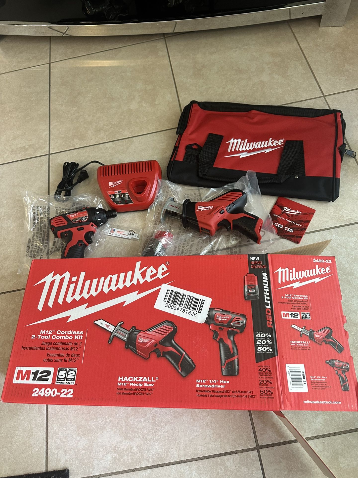 MILWAUKEEM12 12V Lithium-Ion Cordless Screwdriver/HACKZALL Combo Kit (2-Tool) with Two 1.5 Ah Batteries, Charger and Tool Bag