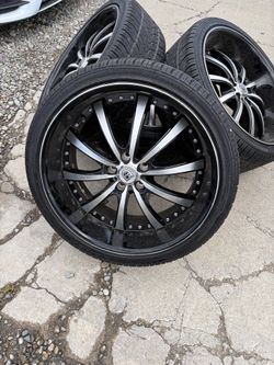 22 inch Lexani Luxury wheels with tires set of 4