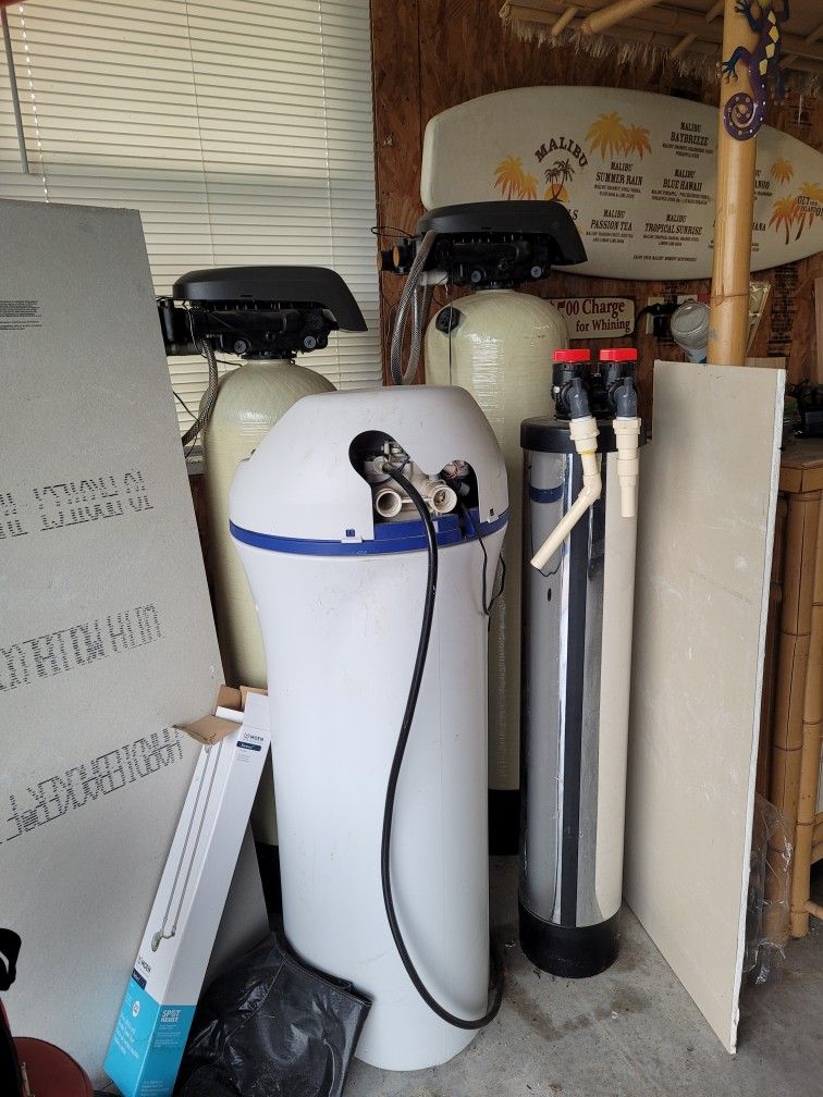 Water Softner Setup With Charcoal Filtering Equipment