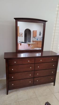 Wood Dresser with large detachable mirror