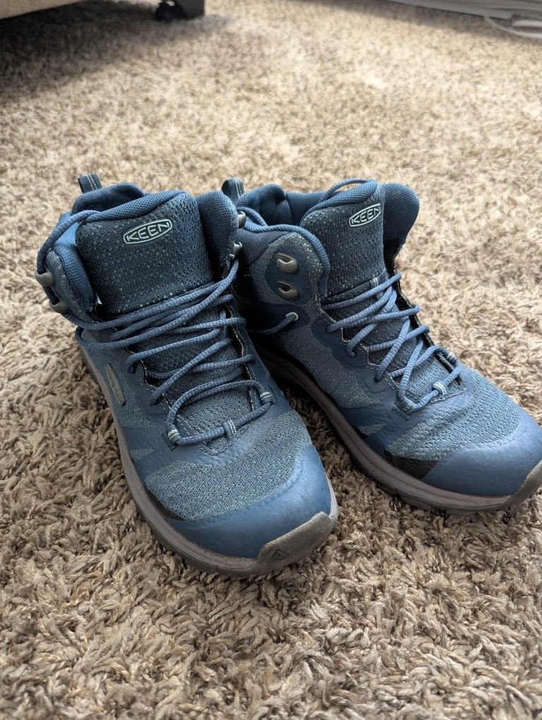 Women's Hiking Boots, Size 6