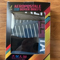 NWT Aeropostale men’s cotton flyfront boxer briefs 4 pack size M