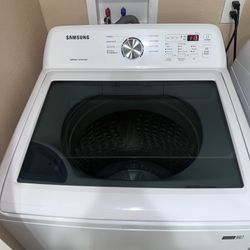 Samsung 4.5 cu. ft. Top Load Washer with Impeller and Vibration Reduction in White