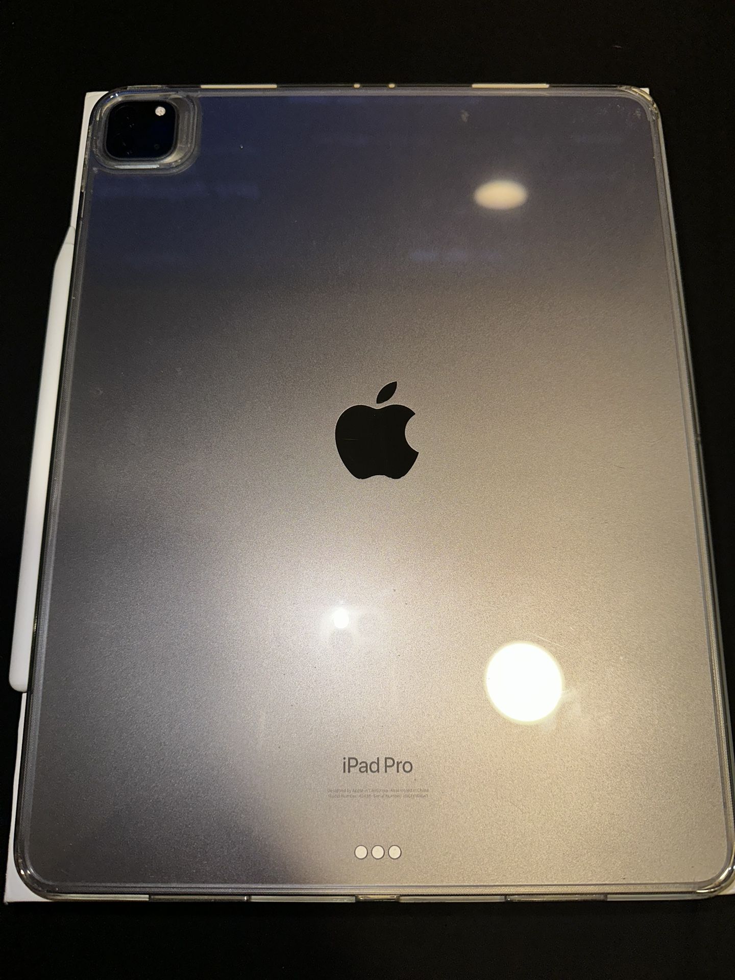 iPad Pro 12.9-inch (6th Gen)