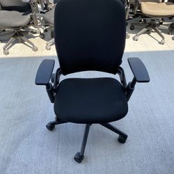 $395each, Firm Price. Steelcase Leap V2 Fully loaded office chair! 50+ Chairs Available ! Better than Herman Miller Aeron! Warranty Included