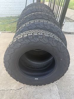 LT255/70/18 BF Goodrich tires