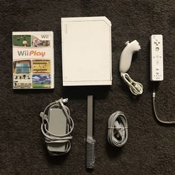 Nintendo WII and WII PLAY Game