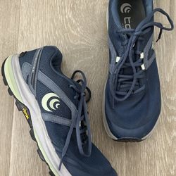Size 10 Topo Athletic Women's Terraventure 3 Trail Running Shoes Blue Denim Mint