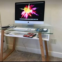 computer desk / study table