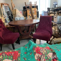 Beautiful Oval Table And Chairs 