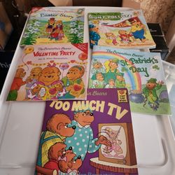 Set Of 5 Berenstain Bears books