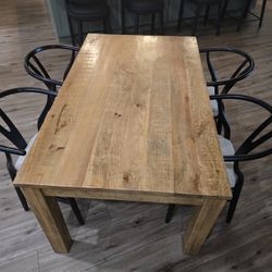 Kitchen Table & Chairs 