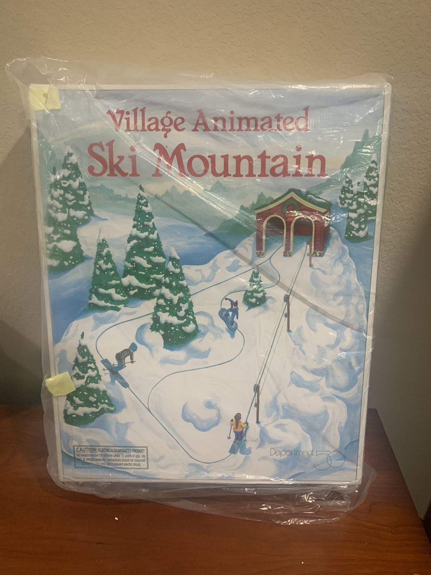 Dept 56, Village Animated Ski Mountain