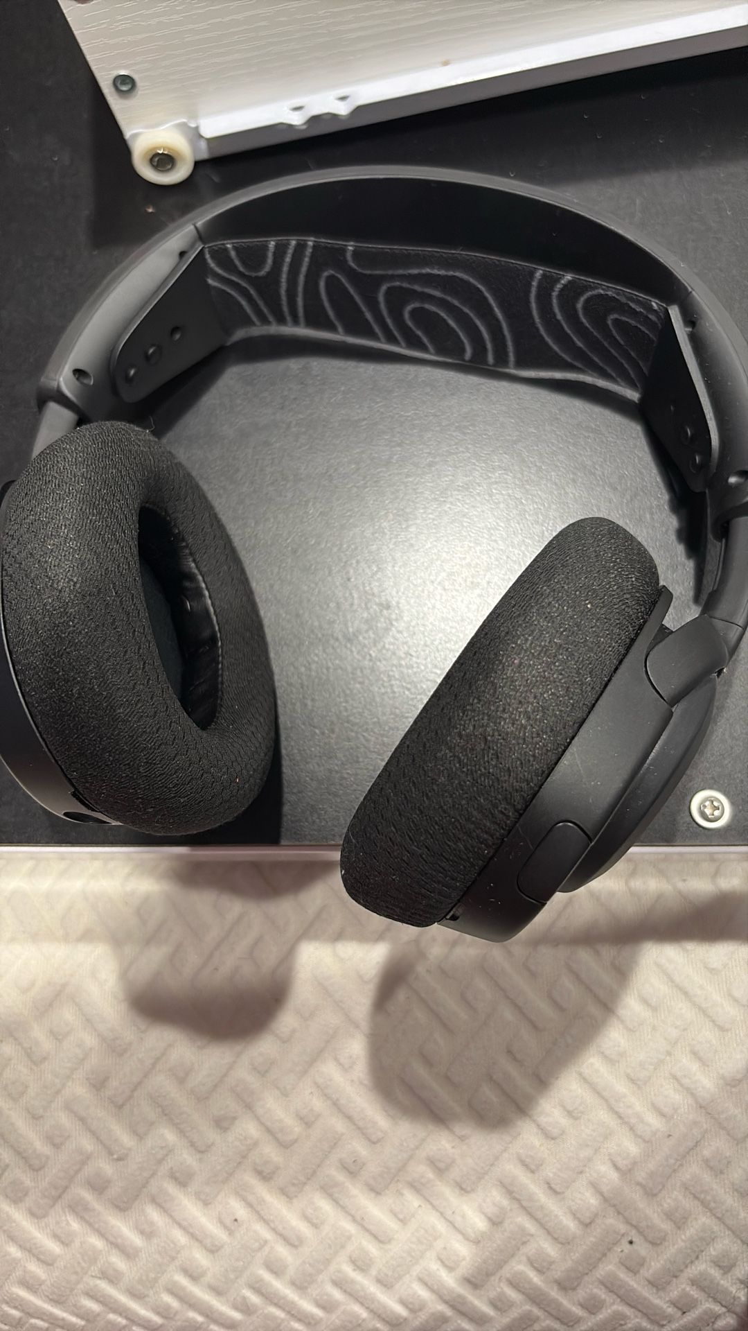 Steel Series Nova 5 headset