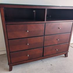 Dresser - Entertainment Cabinet 