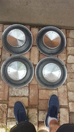 AMC hubcaps rare