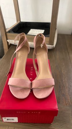 Like new sandals size 10