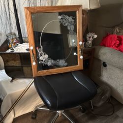 Nice Antique Like Mirror With Hangers On The Side Asking For Best Offer Give Me A Price $20