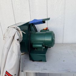 Grizzly Dust Collector.