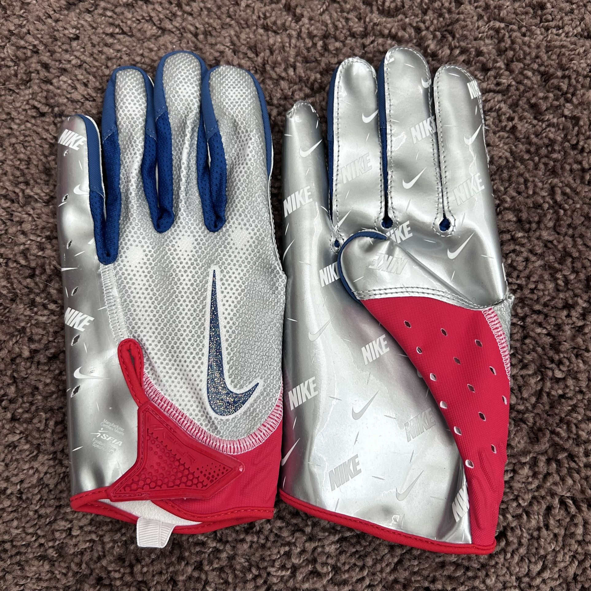Nike Football Gloves