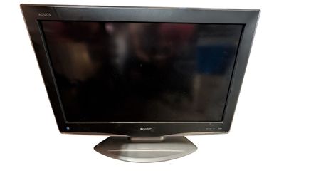 Sharp AQUOS flat-screen TV-Model: LC-C3242U  