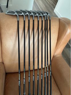 Ping ISI, 2- PW, Red Dot, ping 350 reg shafts. Ping grips