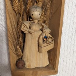 Wall Decor Wooden Shovel Straw Girl Doll With Basket Acorn Wheat Stalks