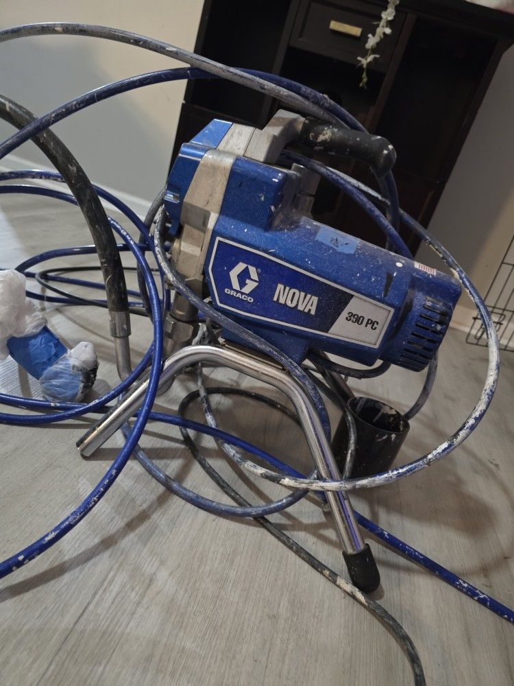 Graco Nova 390 PC Paint Sprayed π΅