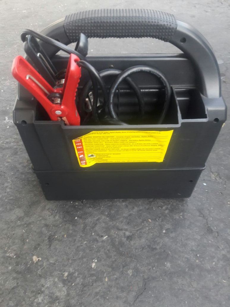 power on-board smart 12v battery charger vec1095apob for Sale in  Pflugerville, TX - OfferUp