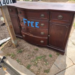 Antique Dresser / Hutch 1401 East Ave NAPA