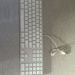 Apple Keyboard