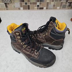 Dr. Martens Isambard Boots