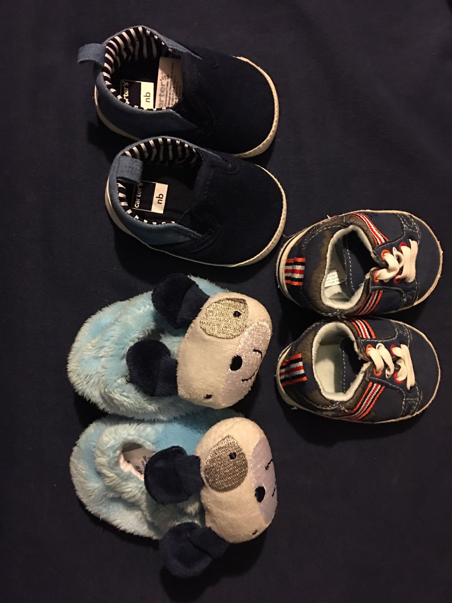 Baby shoes $1