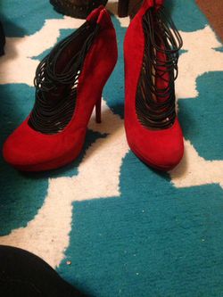 Red heels size 7.5