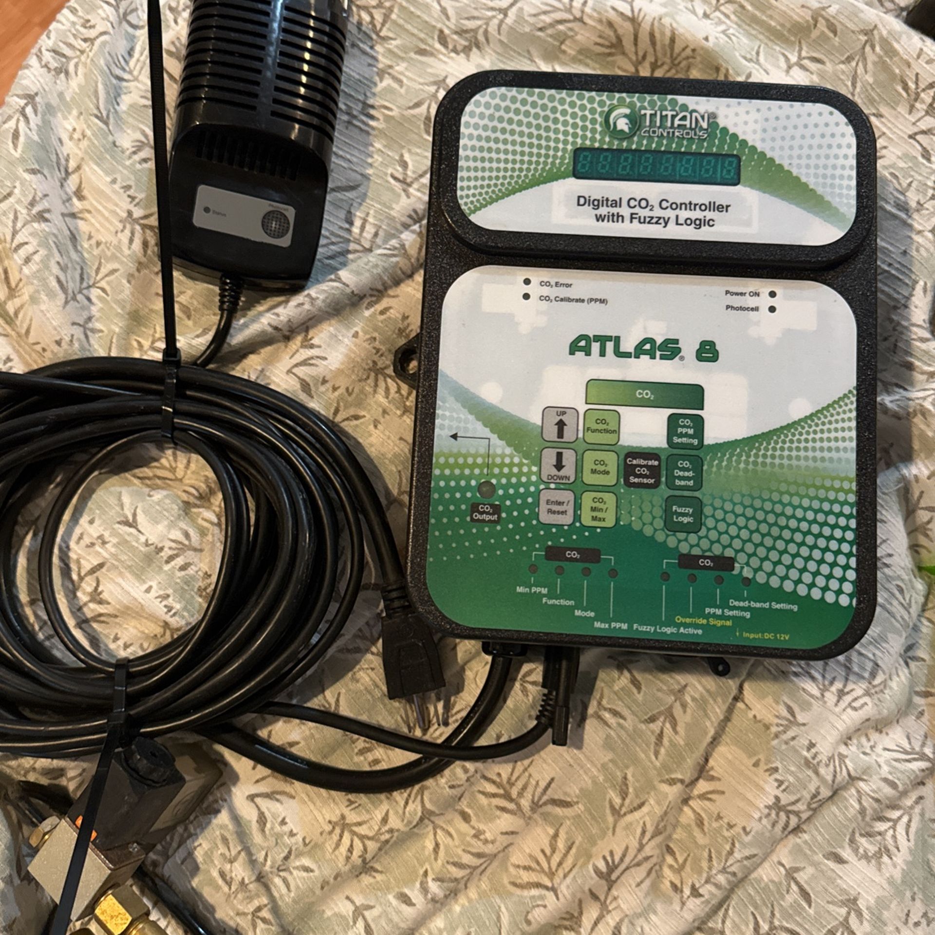 Titan Atlas 8 Co2 Controller For Indoor Greenhouse