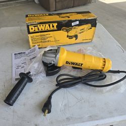 🔥$70 FIRM🔥 DEWALT DWE402 7 Amps Corded 4.5 in. Small Angle Grinder with 1-Touch Guard (11,000RPM)