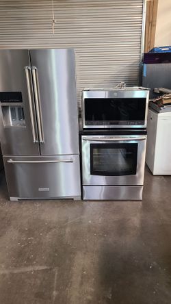 Refrigerator lg with fast Door,  Stove Electric And Microwave In Stainless Steel Combo Delevery