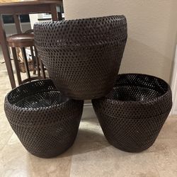 Indoor wicker plant basket