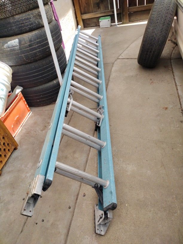 20 FOOT LADDER 