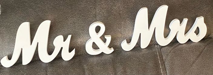 Mr and Mrs Sign for Wedding Table Decor, Mr & Mrs Wooden Signs, Rustic Wedding Decorations for Reception, Mr & Mrs Sign for Table Decor