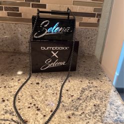 Selena Bluetooth Bump boxx Speaker $75.00 Bluetooth 